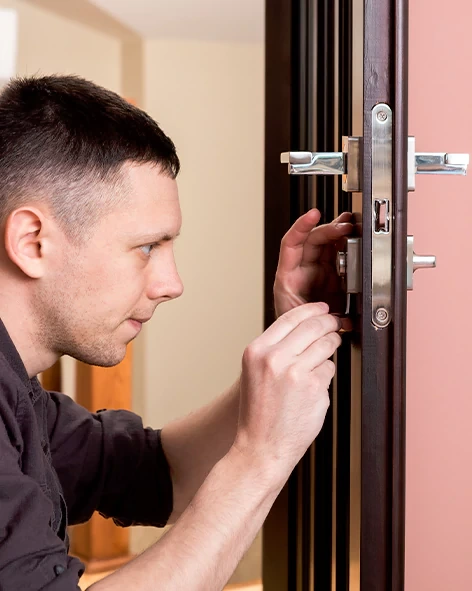 : Professional Locksmith For Commercial And Residential Locksmith Services in Clearlake, CA
